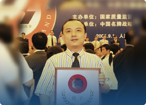 德尔勇摘三大桂冠，权威见证名牌实力